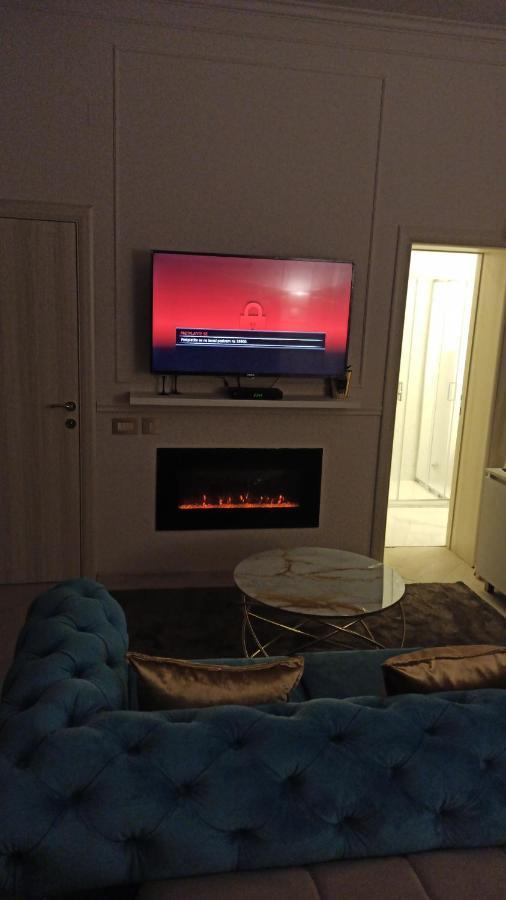 Appartement Dis Delux à Kruševac Extérieur photo